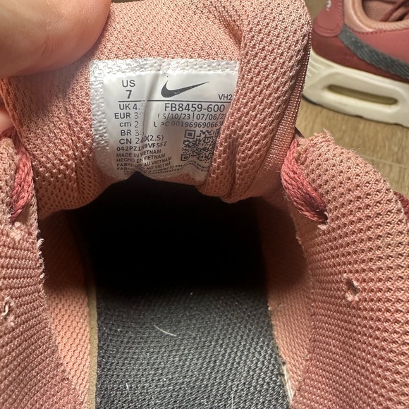 Shoes - Picture 11 of 13